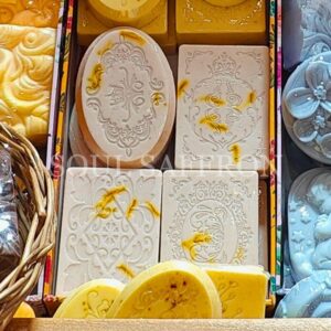 SAFFRON AND SANDALWOOD ARTISAN SOAP BAR